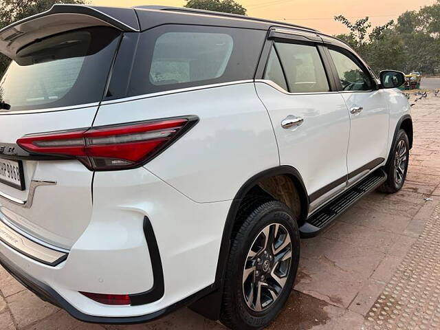 Used Toyota Fortuner Legender 2.8 4X2 AT in Ghaziabad