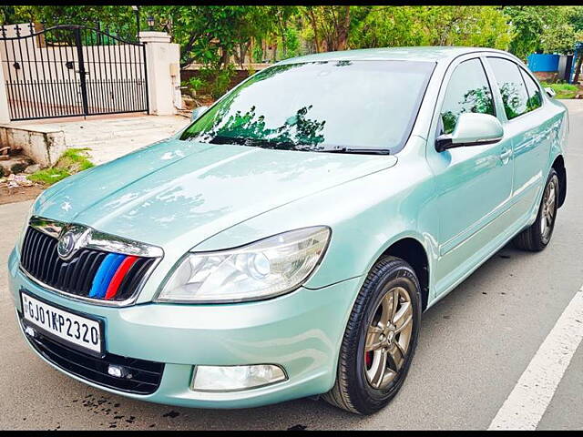 Used Skoda Laura Elegance 2.0 TDI CR AT in Ahmedabad