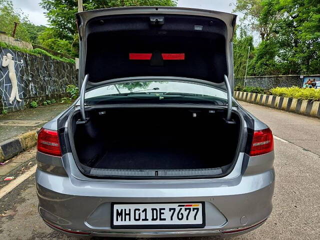 Used Volkswagen Passat Highline in Mumbai