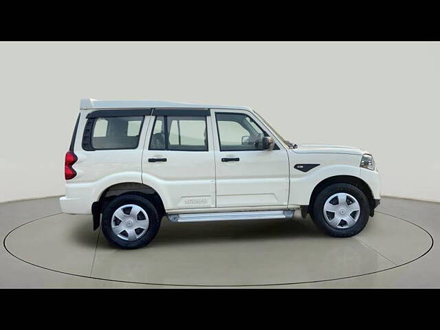 Used Mahindra Scorpio 2021 S5 2WD 7 STR in Surat