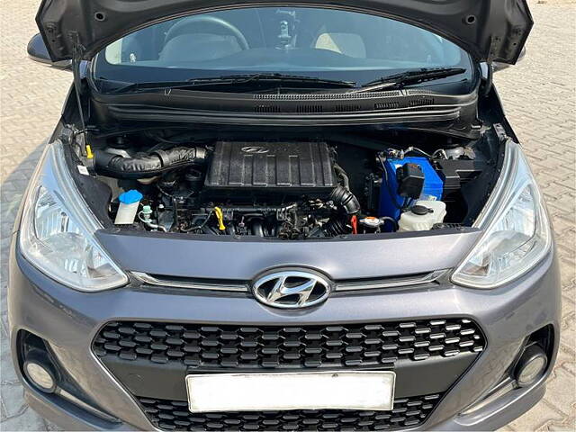 Used Hyundai Grand i10 Sportz AT 1.2 Kappa VTVT in Delhi