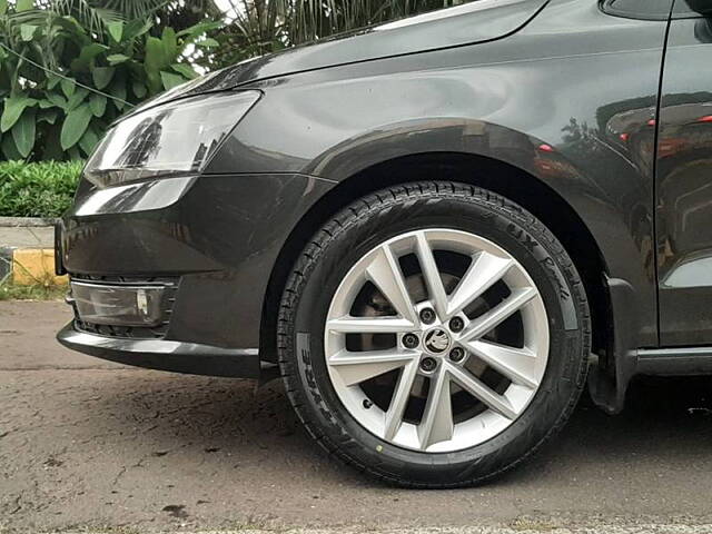 Used Skoda Rapid Style 1.6 MPI in Mumbai