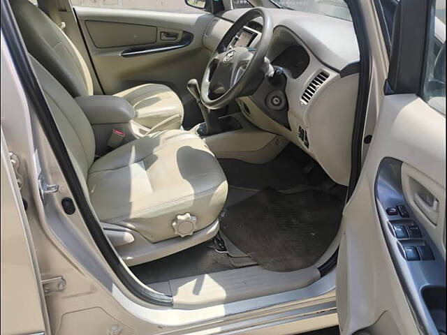 Used Toyota Innova [2013-2014] 2.5 GX 7 STR BS-III in Bangalore