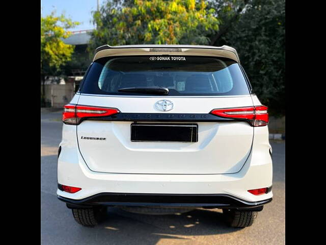 Used Toyota Fortuner 4X2 AT 2.8 Legender in Delhi