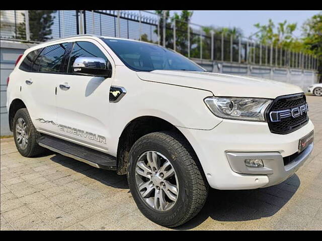 Used Ford Endeavour [2016-2019] Titanium 3.2 4x4 AT in Kolkata