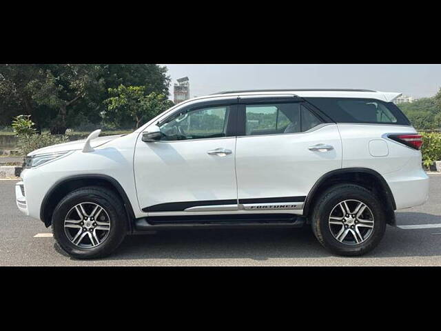 Used Toyota Fortuner 4X2 AT 2.8 Diesel in Delhi