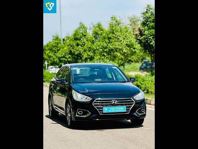 Used Hyundai Verna [2017-2020] SX (O) 1.6 CRDi  AT in Mohali