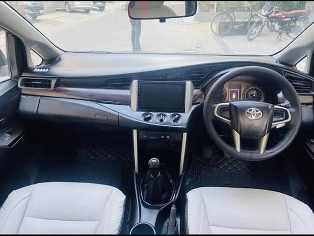 Used Toyota Innova Crysta [2016-2020] 2.4 G 8 STR [2016-2017] in Delhi