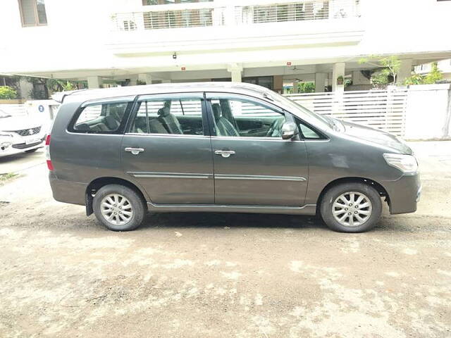 Used Toyota Innova [2009-2012] 2.0 VX 8 STR in Vadodara