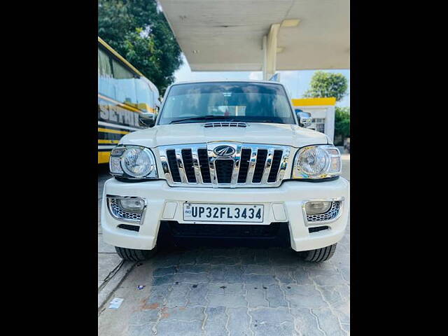 Used 2014 Mahindra Scorpio in Lucknow