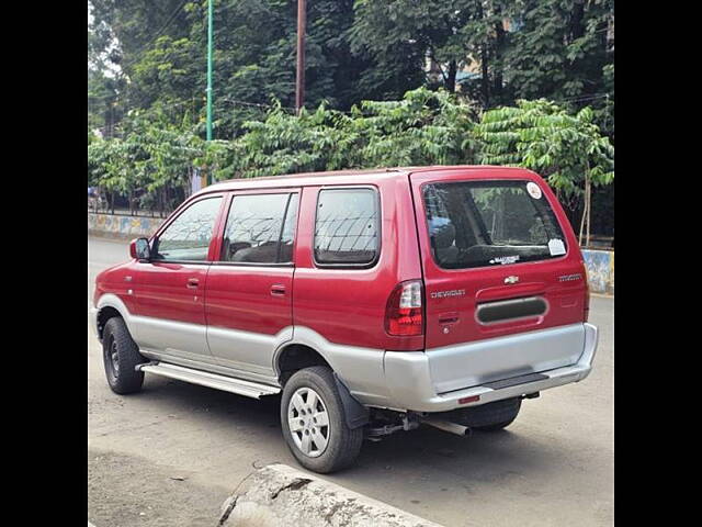 Used Chevrolet Tavera Neo 3-10 STR BS-III in Thane