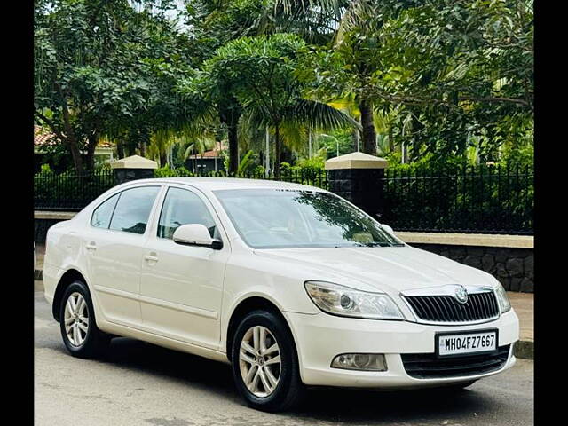 Used Skoda Laura Elegance 2.0 TDI CR AT in Mumbai