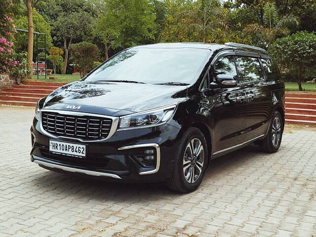 Used 2022 Kia Carnival in Delhi