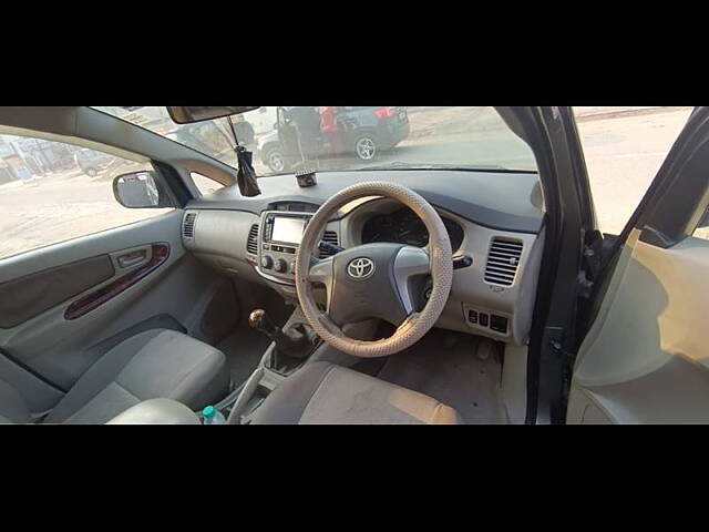 Used Toyota Innova [2013-2014] 2.5 GX 7 STR BS-III in Greater Noida