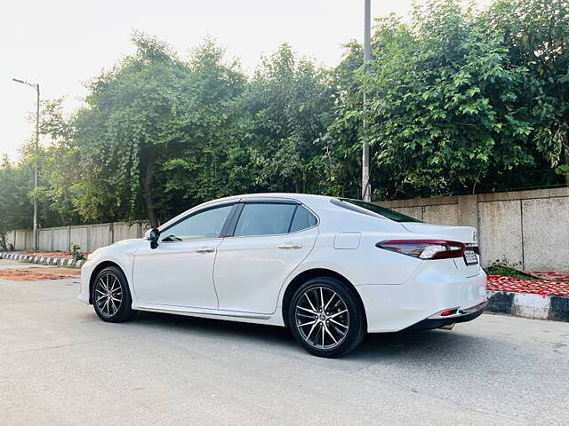 Used Toyota Camry Hybrid in Delhi