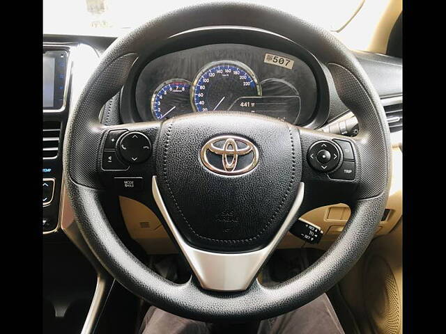 Used Toyota Yaris V MT in Mumbai