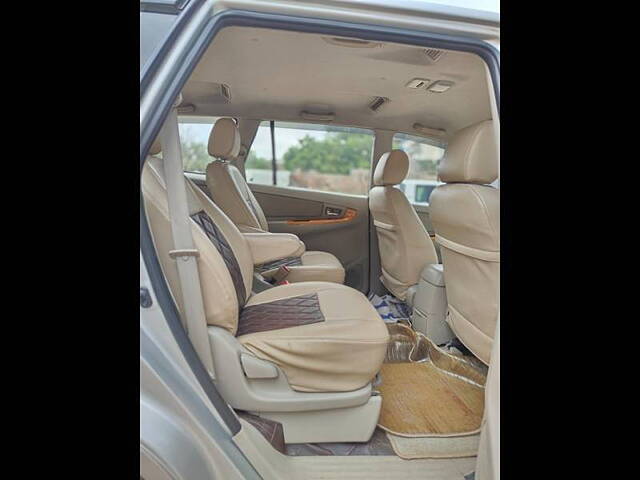 Used Toyota Innova [2005-2009] 2.5 V 7 STR in Hyderabad