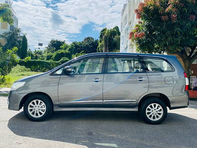 Used Toyota Innova [2013-2014] 2.5 VX 7 STR BS-III in Bangalore