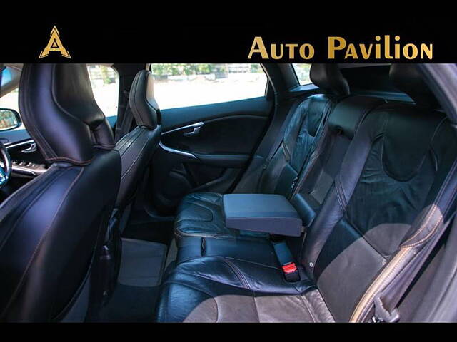 Used Volvo V40 Cross Country [2013-2016] D3 in Pune