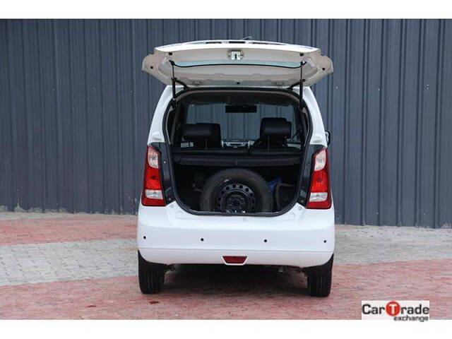 Used Maruti Suzuki Wagon R 1.0 [2014-2019] VXI+ AMT in Ahmedabad