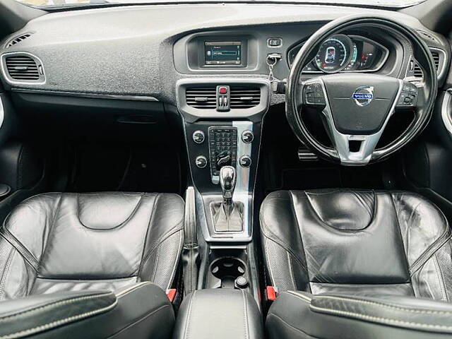 Used Volvo V40 [2016-2019] D3 R-Design in Bangalore