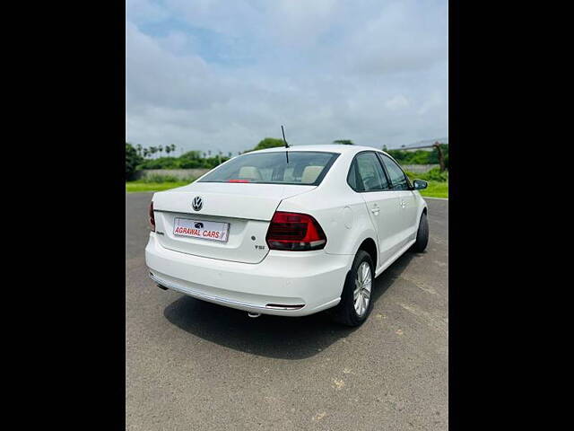 Used Volkswagen Vento [2015-2019] Highline Petrol AT [2015-2016] in Vadodara