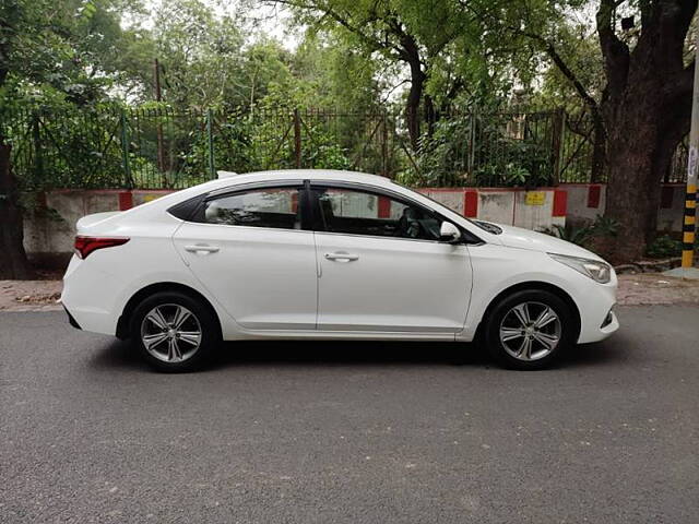 Used Hyundai Verna [2017-2020] SX 1.6 CRDi in Delhi