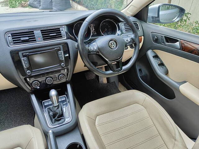 Used Volkswagen Jetta Highline TDI AT in Hyderabad