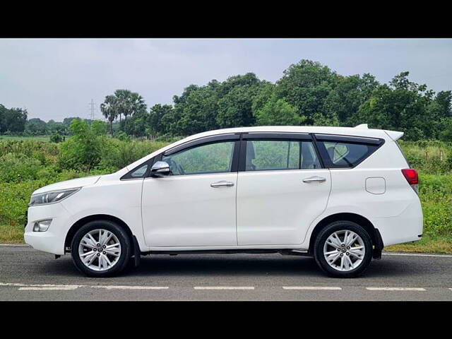 Used Toyota Innova Crysta [2016-2020] 2.8 ZX AT 7 STR [2016-2020] in Surat