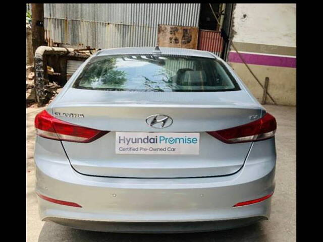 Used Hyundai Elantra SX 2.0 AT in Mumbai