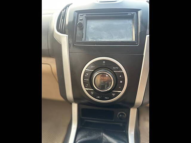 Used Isuzu D-Max V-Cross [2016-2018] 4x4 in Delhi