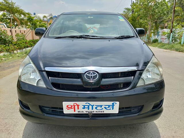 Used 2006 Toyota Innova in Indore