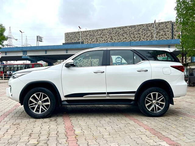 Used Toyota Fortuner [2016-2021] 2.8 4x4 AT [2016-2020] in Ahmedabad