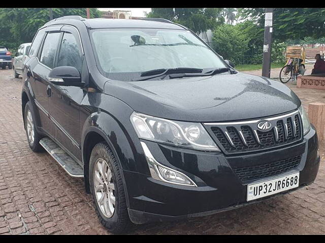 Used Mahindra XUV500 [2015-2018] W10 in Lucknow