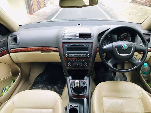 Used Skoda Laura Elegance 2.0 TDI CR MT in Bangalore