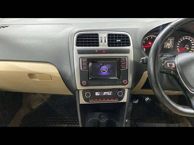 Used Volkswagen Polo [2016-2019] Highline1.2L (P) in Mumbai