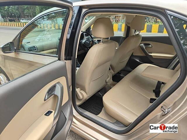 Used Volkswagen Vento [2015-2019] Highline Plus 1.2 (P) AT 16 Alloy in Mumbai