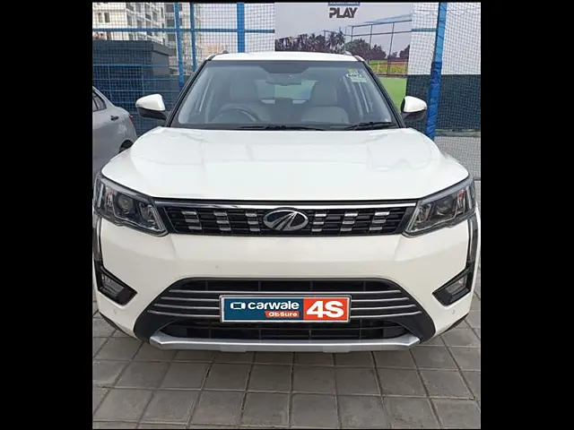 Second Hand Mahindra XUV300 1.5 W8 (O) AMT [2019-2020] in Kolkata