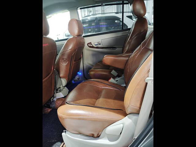 Used Toyota Innova [2013-2014] 2.5 VX 7 STR BS-III in Bangalore