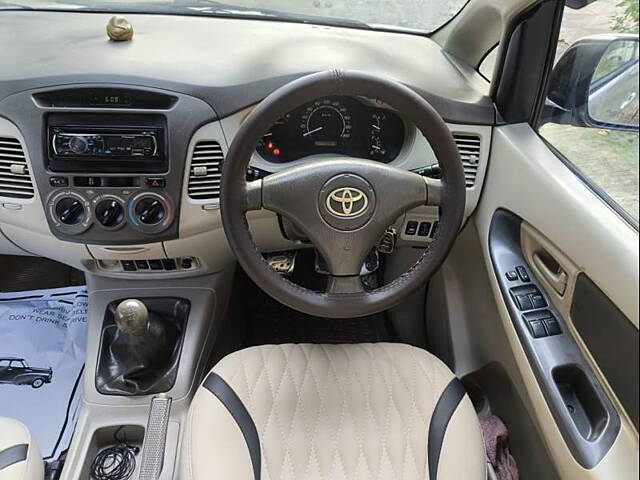 Used Toyota Innova [2005-2009] 2.5 G4 8 STR in Mumbai