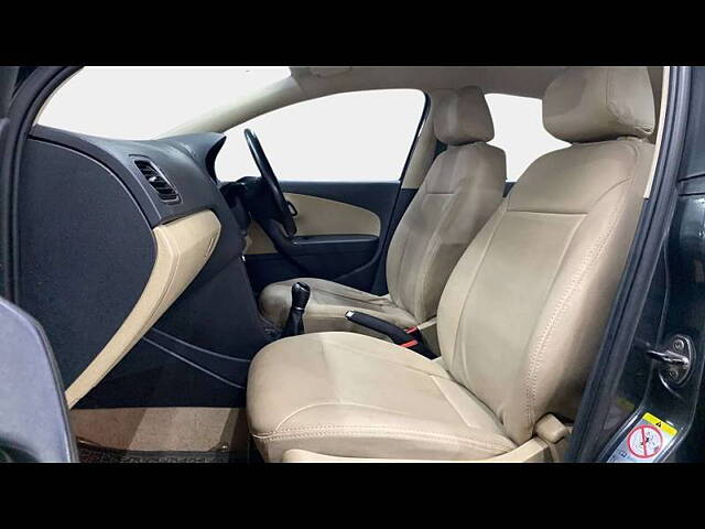 Used Volkswagen Polo [2016-2019] Highline1.2L (P) in Mumbai