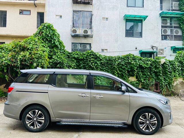 Used Kia Carnival [2020-2023] Premium 8 STR in Delhi