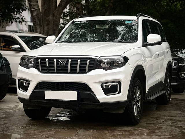 Used Mahindra Scorpio N Z4 Petrol MT 7 STR [2022] in Delhi