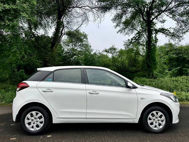 Used Hyundai Elite i20 [2017-2018] Magna Executive 1.4 CRDI in Ahmedabad