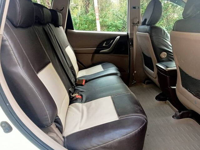 Used Mahindra XUV500 [2015-2018] W6 in Vadodara