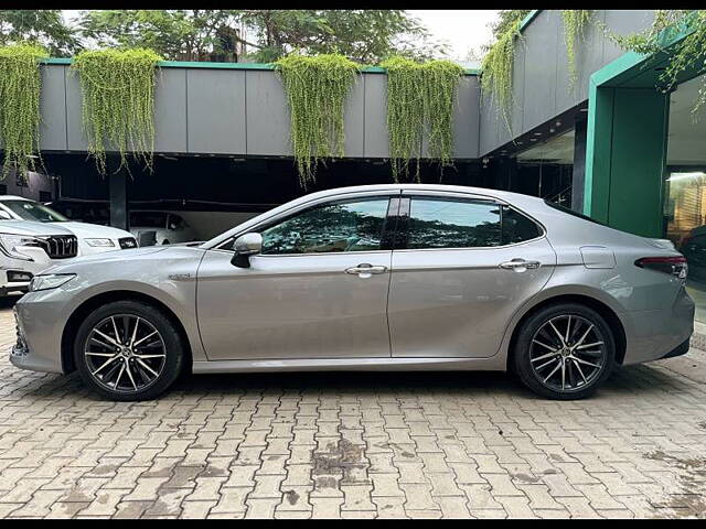 Used Toyota Camry Hybrid in Chennai