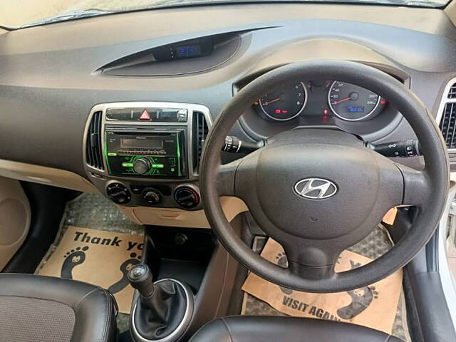 Used Hyundai i20 [2012-2014] Magna 1.2 in Navi Mumbai