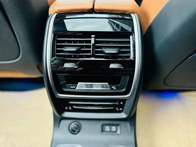 Used BMW X7 [2019-2023] xDrive30d DPE Signature [2019-2020] in Kolkata