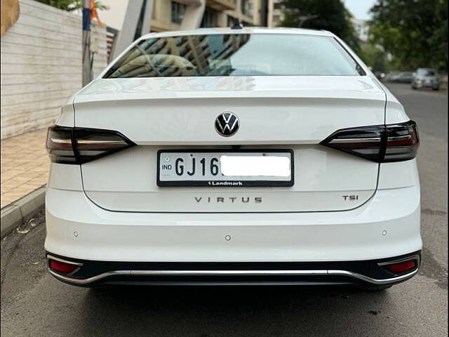 Used Volkswagen Virtus [2022-2023] Highline 1.0 TSI MT in Surat