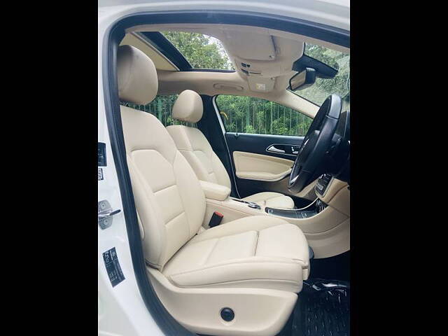 Used Mercedes-Benz GLA [2017-2020] 200 Sport in Delhi